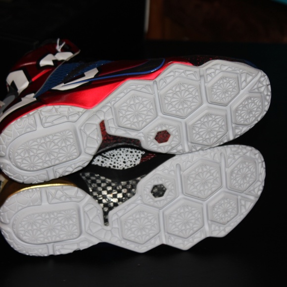 Nike LeBron 12 What the LeBron 802193-909 - Picture 7 of 7